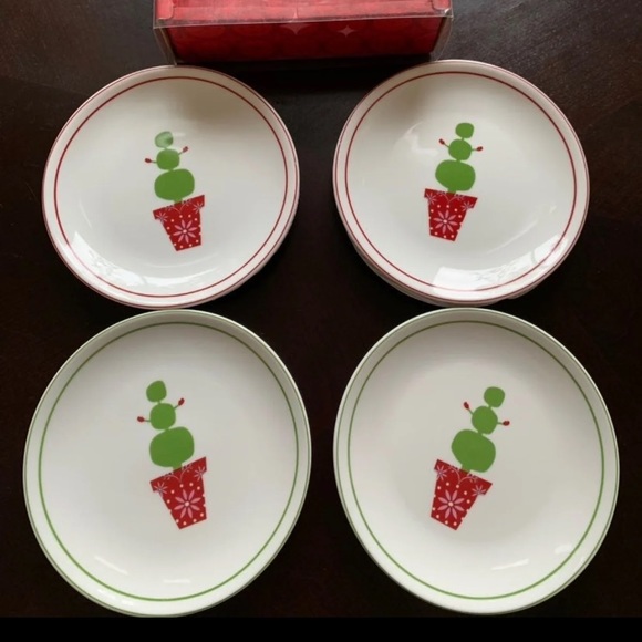 Starbucks 2006 set of 4 holiday plates - Picture 1 of 3